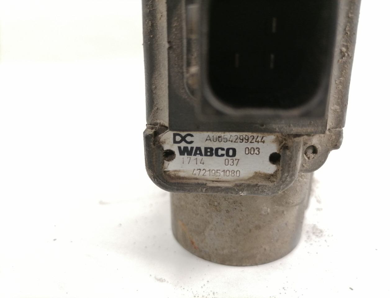 Mercedes-Benz ABS brake valve A0054299244 - Stabdžių vožtuvas - Sunkvežimis: foto 3 Mercedes-Benz ABS brake valve A0054299244 - Stabdžių vožtuvas - Sunkvežimis: foto 3