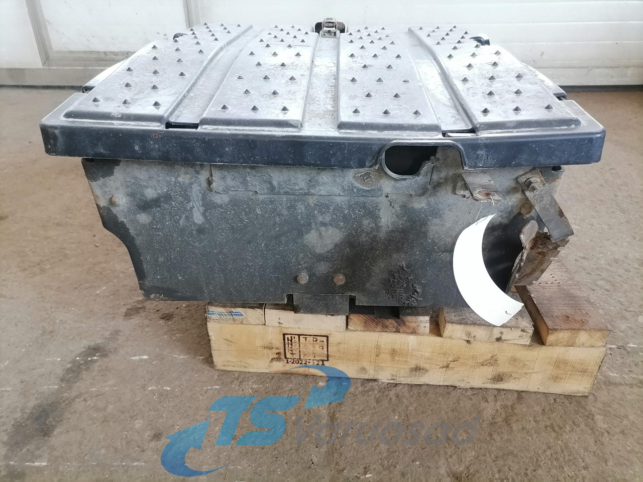 Mercedes-Benz Battery box A9304200268 - Akumuliatorius - Sunkvežimis: foto 4 Mercedes-Benz Battery box A9304200268 - Akumuliatorius - Sunkvežimis: foto 4