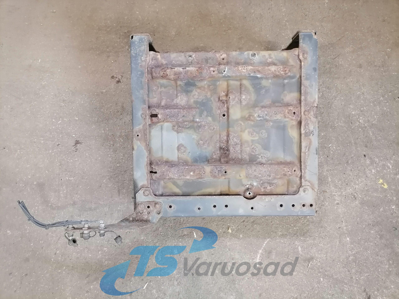 Mercedes-Benz Battery box A9415400916 - Akumuliatorius - Sunkvežimis: foto 4 Mercedes-Benz Battery box A9415400916 - Akumuliatorius - Sunkvežimis: foto 4