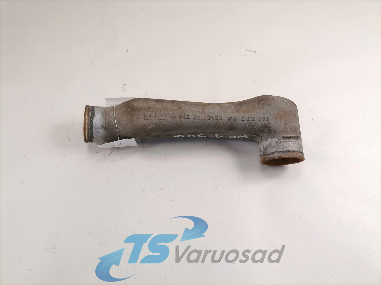 Mercedes-Benz Coolant pipe A9425010156 - Aušinimo sistema - Sunkvežimis: foto 1 Mercedes-Benz Coolant pipe A9425010156 - Aušinimo sistema - Sunkvežimis: foto 1