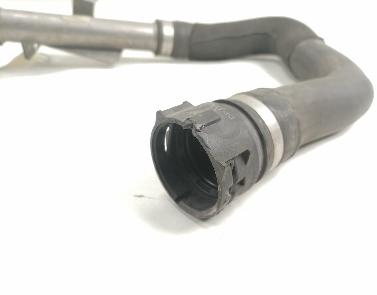 Mercedes-Benz Coolant pipe A9615005891 - Aušinimo sistema - Sunkvežimis: foto 2 Mercedes-Benz Coolant pipe A9615005891 - Aušinimo sistema - Sunkvežimis: foto 2
