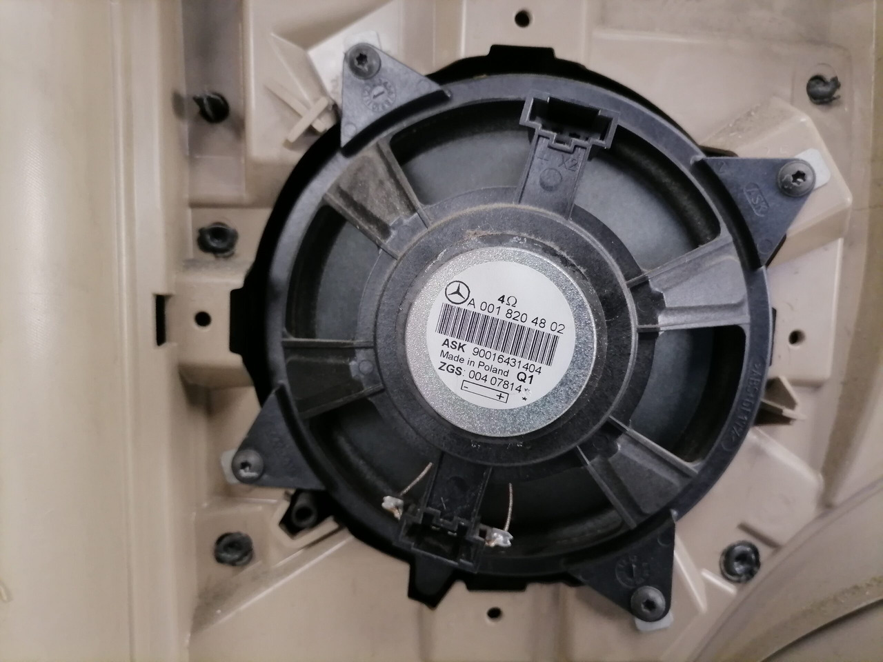 Mercedes-Benz Door trim panel A9607272471 - Durys ir dalys - Sunkvežimis: foto 3 Mercedes-Benz Door trim panel A9607272471 - Durys ir dalys - Sunkvežimis: foto 3