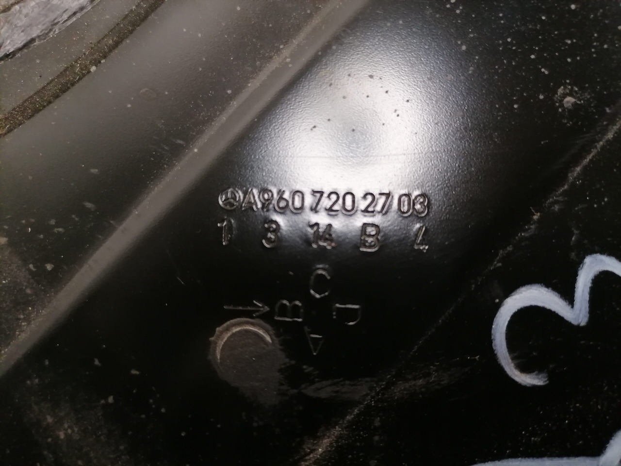 Mercedes-Benz Frame A9607202703 - Durys ir dalys - Sunkvežimis: foto 3 Mercedes-Benz Frame A9607202703 - Durys ir dalys - Sunkvežimis: foto 3