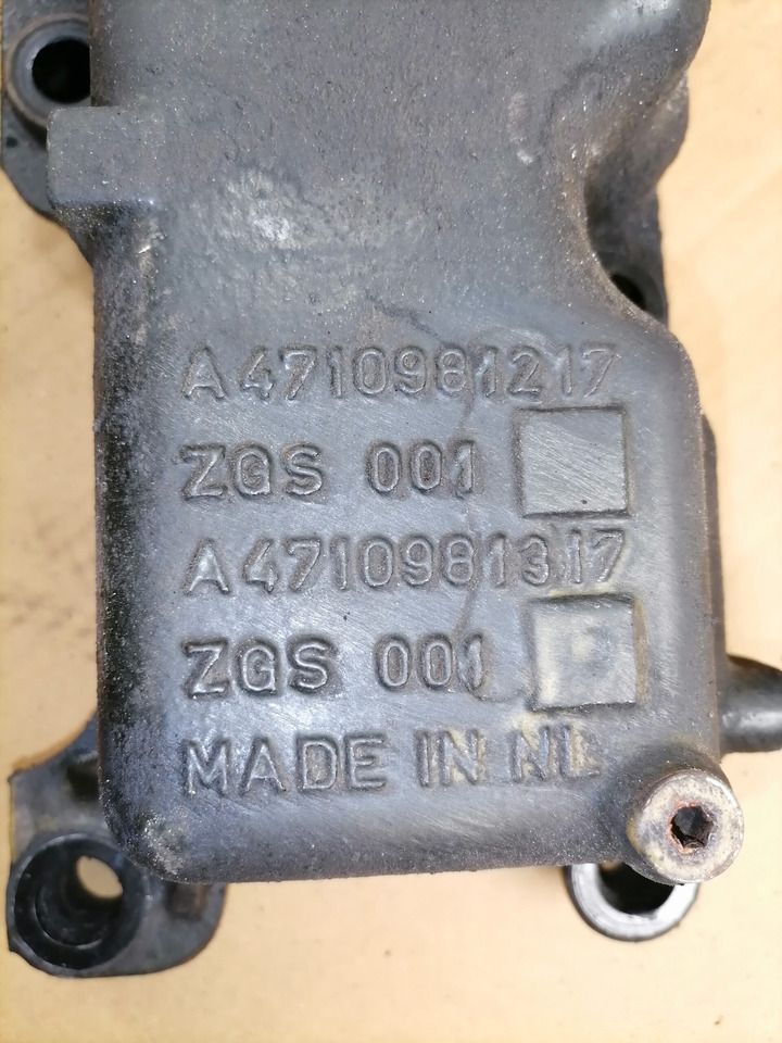 Mercedes-Benz Intake mainfold A4710981217 - Įsiurbimo kolektorius - Sunkvežimis: foto 5 Mercedes-Benz Intake mainfold A4710981217 - Įsiurbimo kolektorius - Sunkvežimis: foto 5