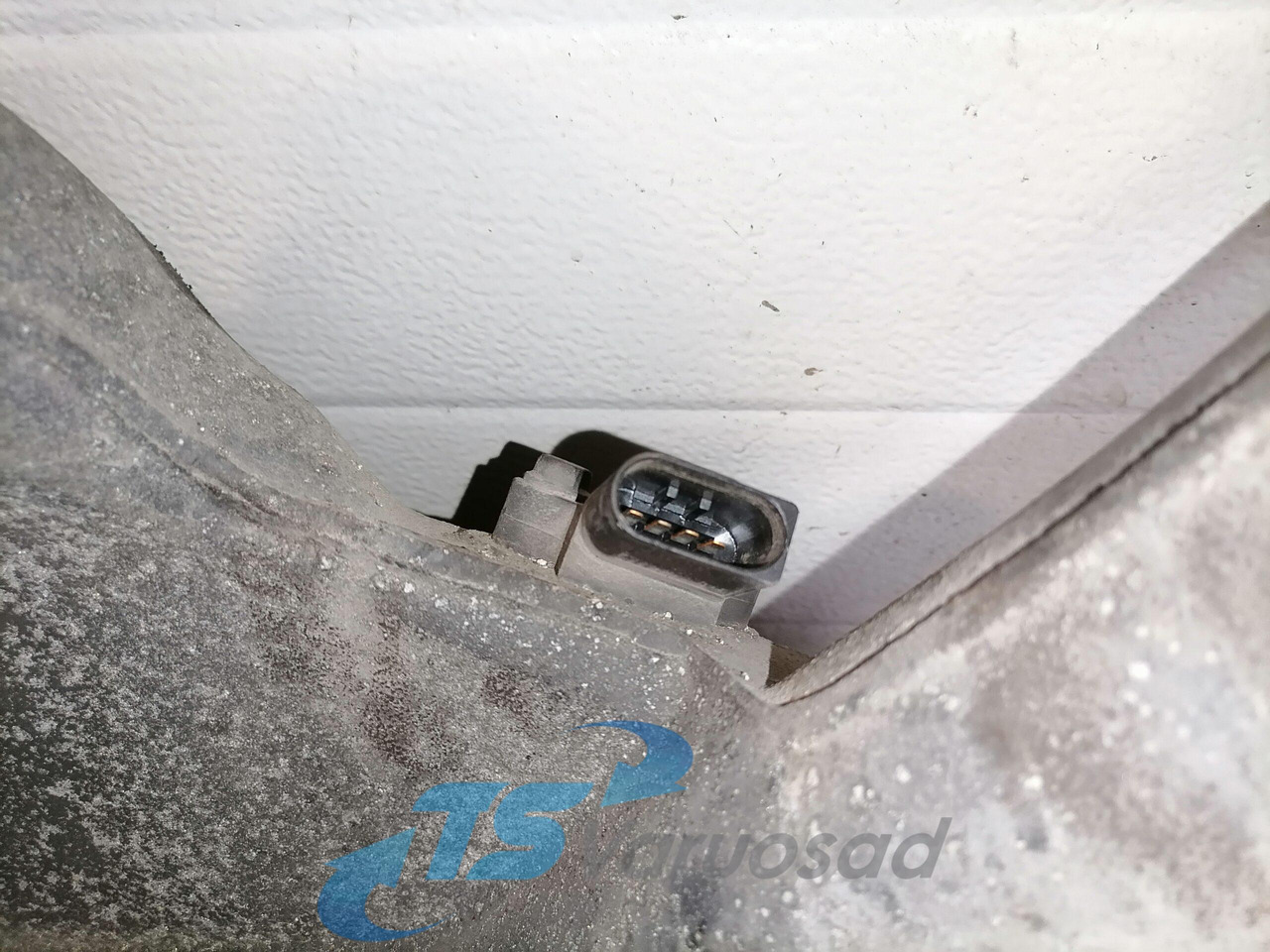 Mercedes-Benz Intake mainfold A5410981717 - Įsiurbimo kolektorius - Sunkvežimis: foto 4 Mercedes-Benz Intake mainfold A5410981717 - Įsiurbimo kolektorius - Sunkvežimis: foto 4