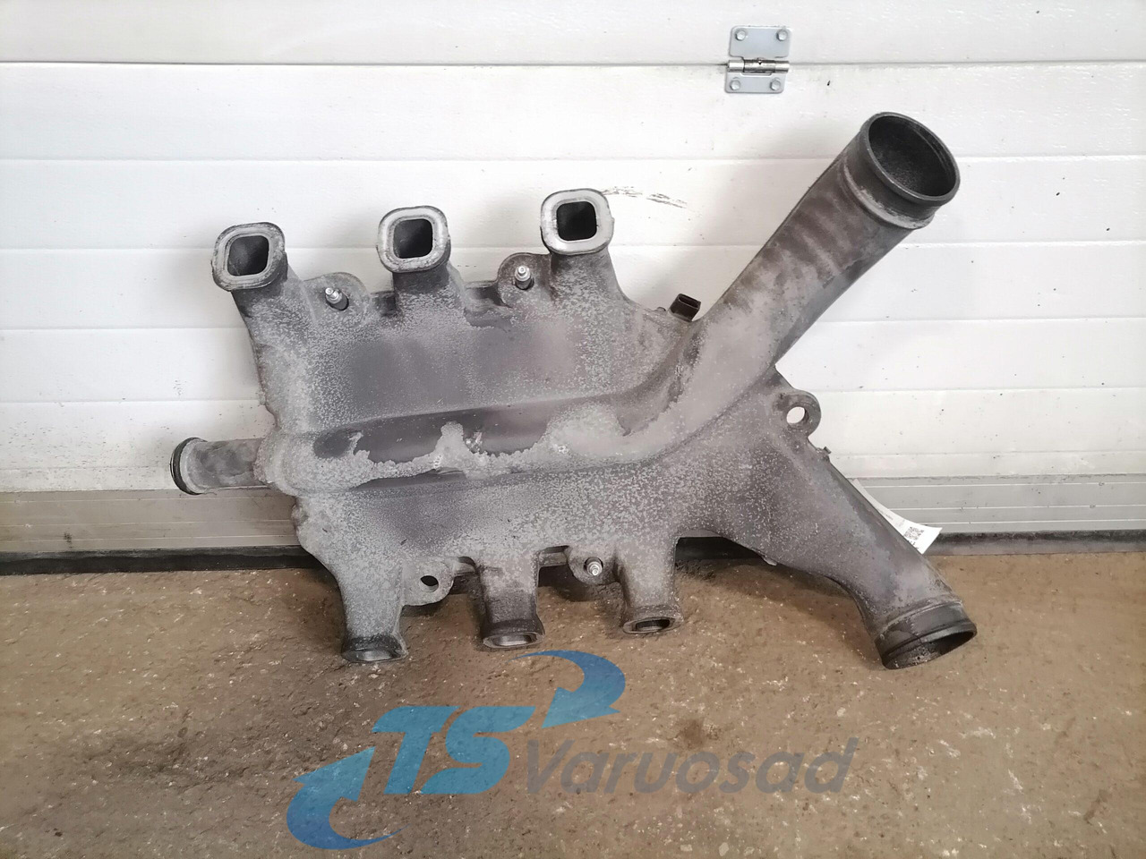 Mercedes-Benz Intake mainfold A5410981717 - Įsiurbimo kolektorius - Sunkvežimis: foto 3 Mercedes-Benz Intake mainfold A5410981717 - Įsiurbimo kolektorius - Sunkvežimis: foto 3