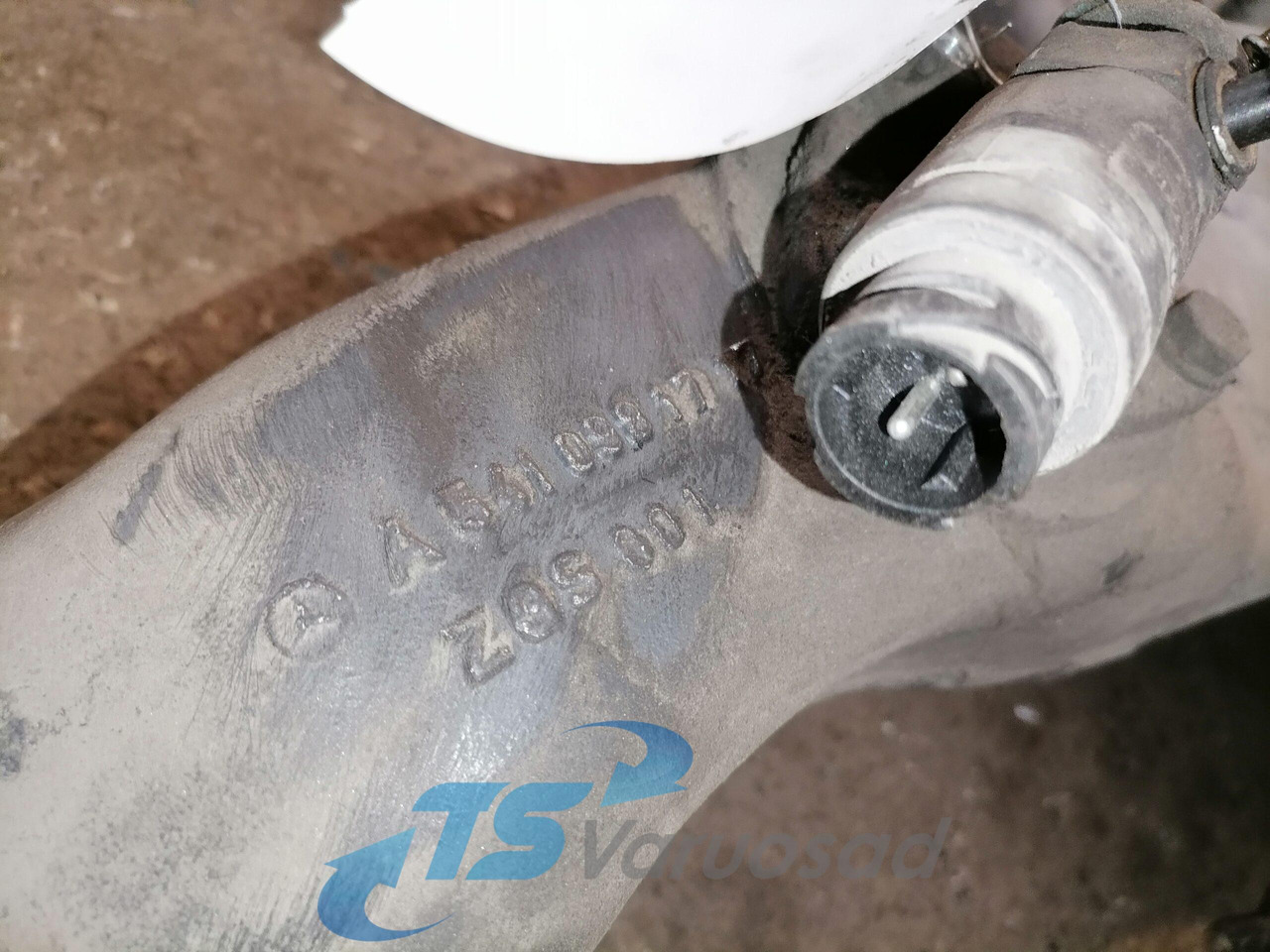 Mercedes-Benz Intake mainfold A5410981717 - Įsiurbimo kolektorius - Sunkvežimis: foto 2 Mercedes-Benz Intake mainfold A5410981717 - Įsiurbimo kolektorius - Sunkvežimis: foto 2