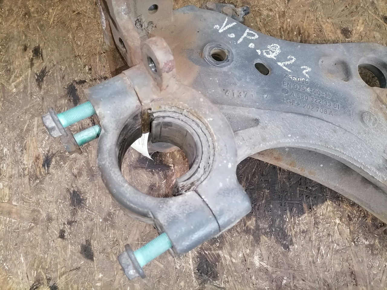 Mercedes-Benz Leaf spring bracket A9603223301 - Pakaba - Sunkvežimis: foto 2 Mercedes-Benz Leaf spring bracket A9603223301 - Pakaba - Sunkvežimis: foto 2