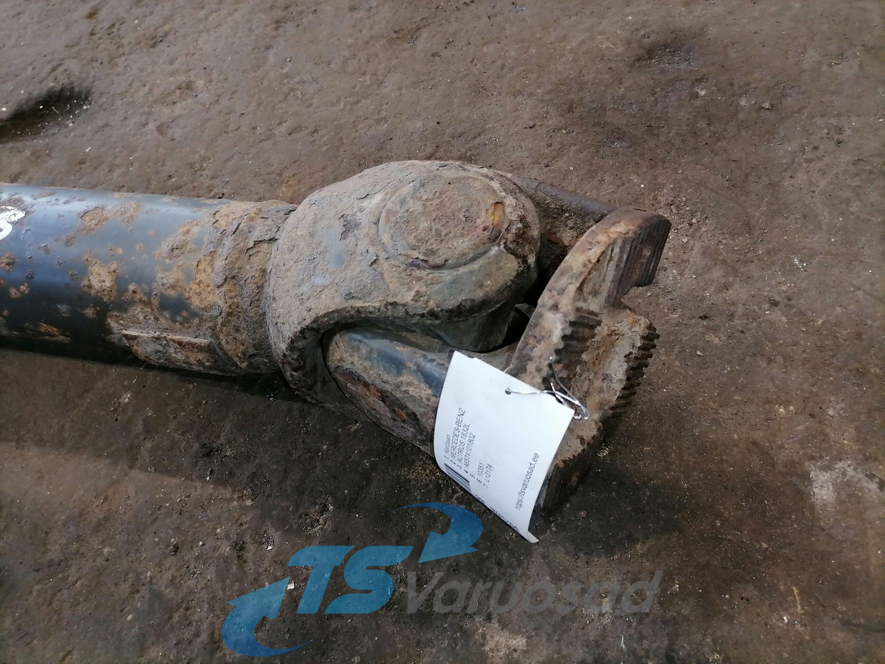 Mercedes-Benz Propeller shaft A6574101802 - Kardanas - Sunkvežimis: foto 2 Mercedes-Benz Propeller shaft A6574101802 - Kardanas - Sunkvežimis: foto 2