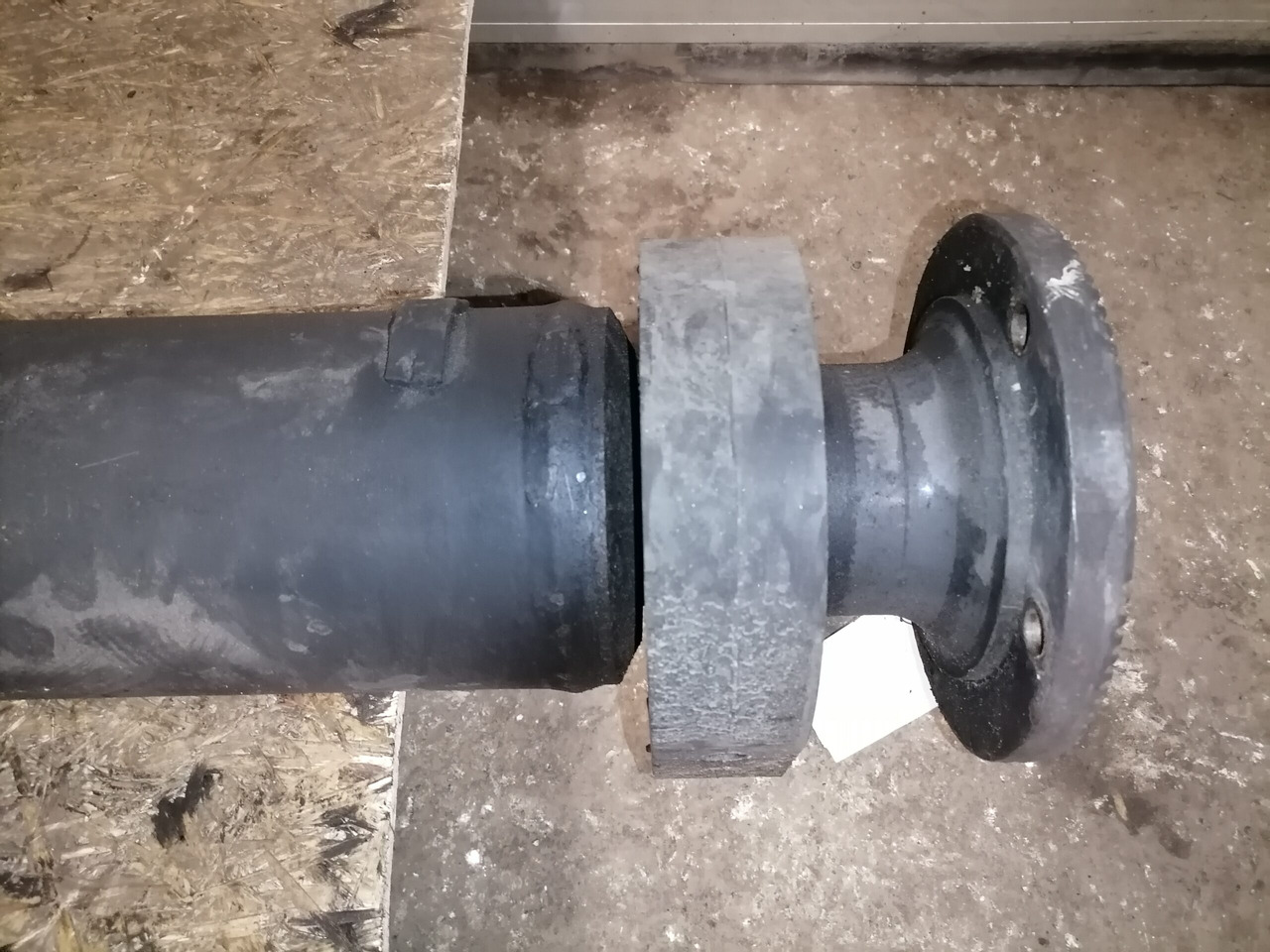 Mercedes-Benz Propeller shaft A6594100101 - Kardanas - Sunkvežimis: foto 2 Mercedes-Benz Propeller shaft A6594100101 - Kardanas - Sunkvežimis: foto 2
