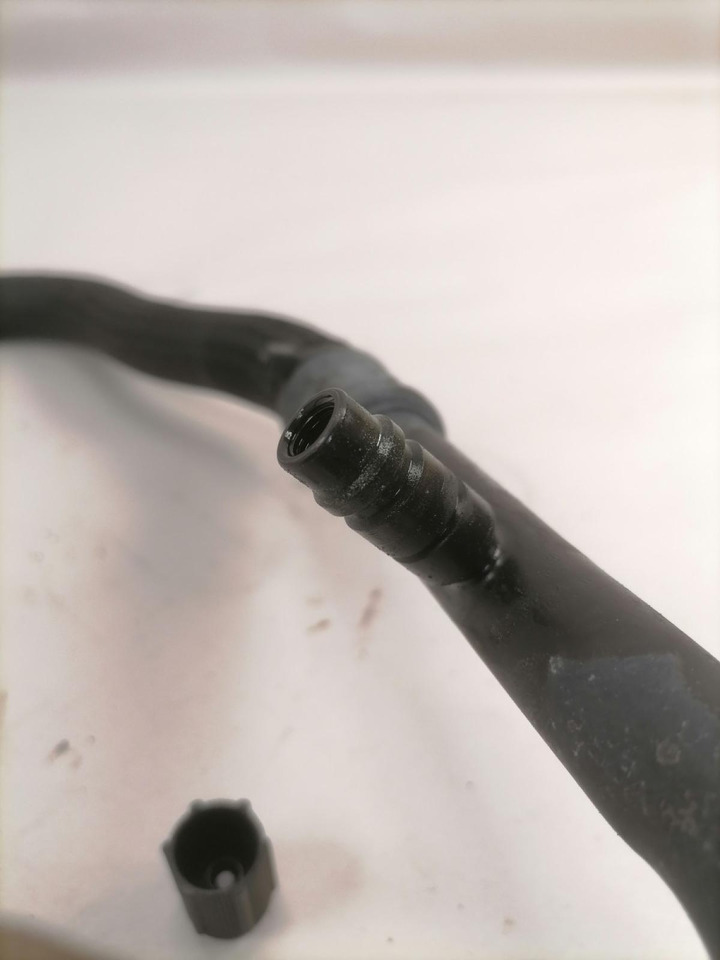 Scania A/C pipe 2608754 - Šildymas/ Ventiliacija - Sunkvežimis: foto 4 Scania A/C pipe 2608754 - Šildymas/ Ventiliacija - Sunkvežimis: foto 4