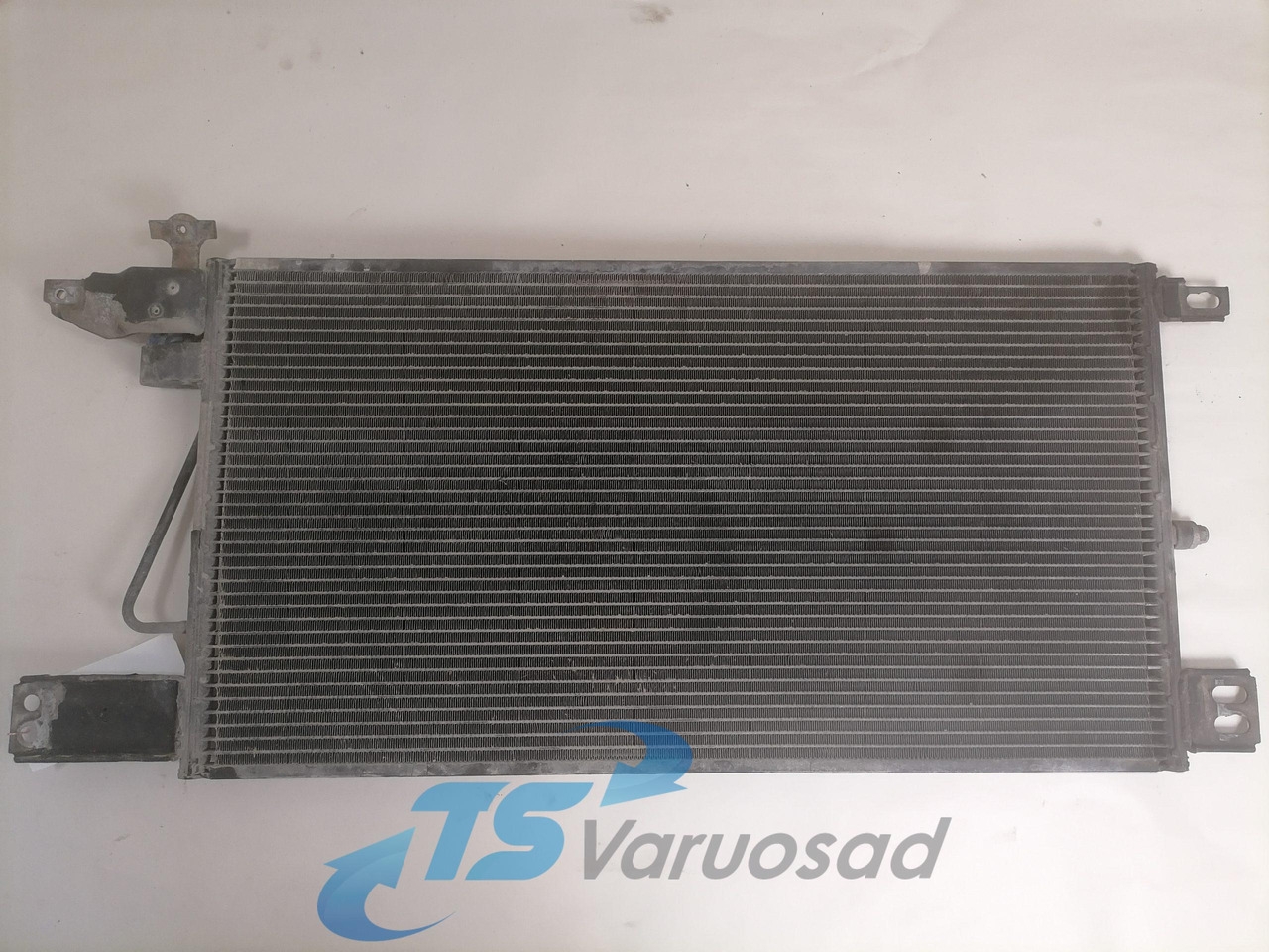 Scania A/C radiator 1752264 - Šildymas/ Ventiliacija - Sunkvežimis: foto 3 Scania A/C radiator 1752264 - Šildymas/ Ventiliacija - Sunkvežimis: foto 3