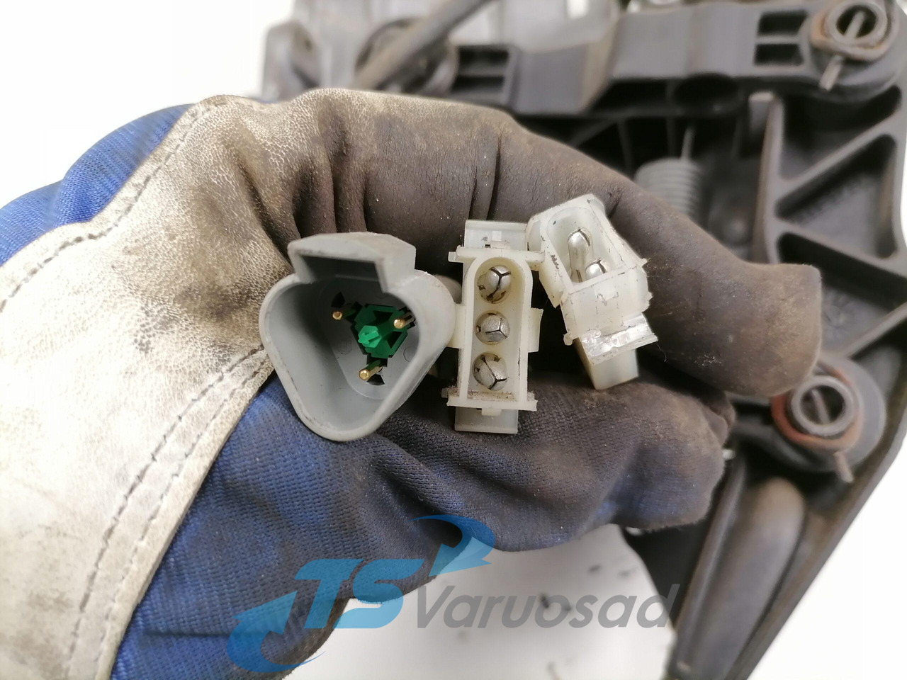 Scania Accelerator pedal 1364171 - Kuro sistema - Sunkvežimis: foto 4 Scania Accelerator pedal 1364171 - Kuro sistema - Sunkvežimis: foto 4