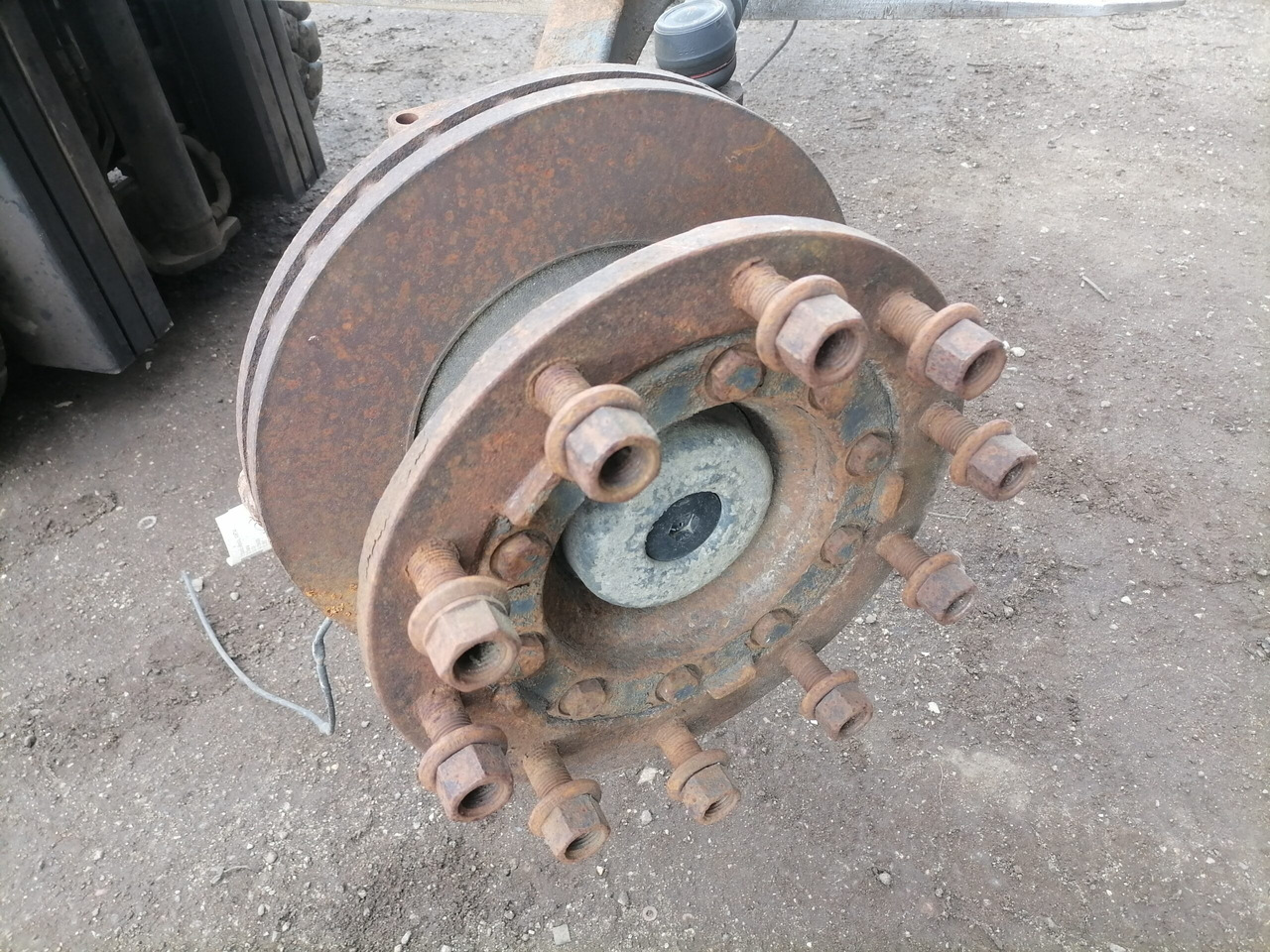 Scania Axel housing 1394399 - Priekinė ašis - Sunkvežimis: foto 4 Scania Axel housing 1394399 - Priekinė ašis - Sunkvežimis: foto 4