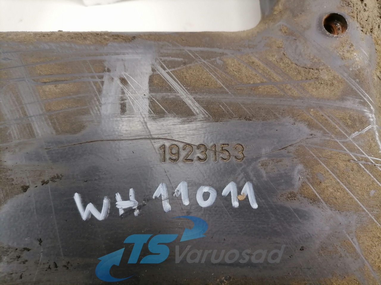 Scania Bumper bracket 1923153 - Bamperis - Sunkvežimis: foto 3 Scania Bumper bracket 1923153 - Bamperis - Sunkvežimis: foto 3