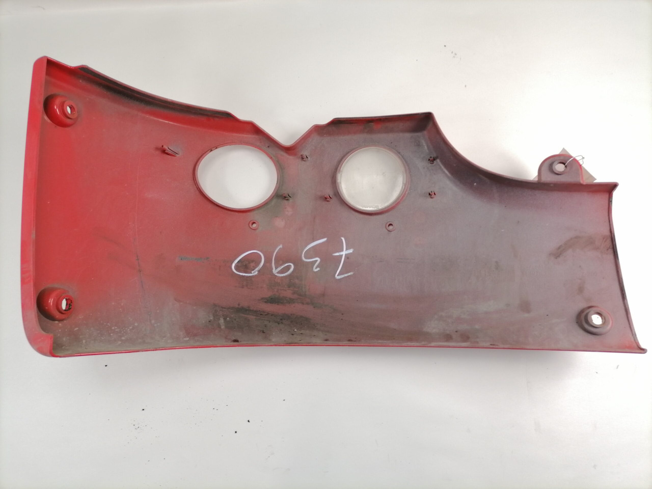 Scania Bumper cover 1439788 - Bamperis kampas - Sunkvežimis: foto 5 Scania Bumper cover 1439788 - Bamperis kampas - Sunkvežimis: foto 5