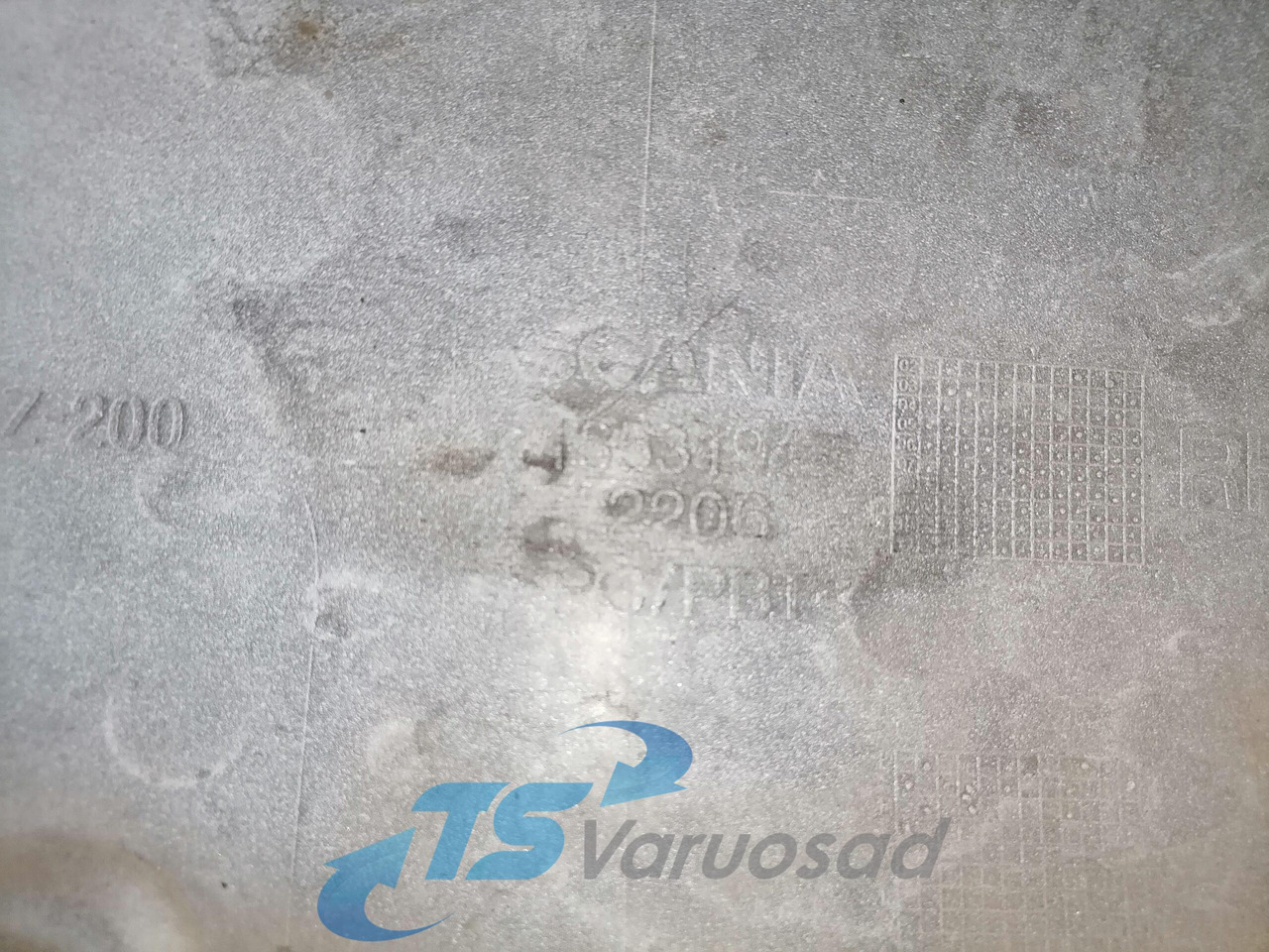 Scania Bumper cover 1853194 - Bamperis kampas - Sunkvežimis: foto 3 Scania Bumper cover 1853194 - Bamperis kampas - Sunkvežimis: foto 3