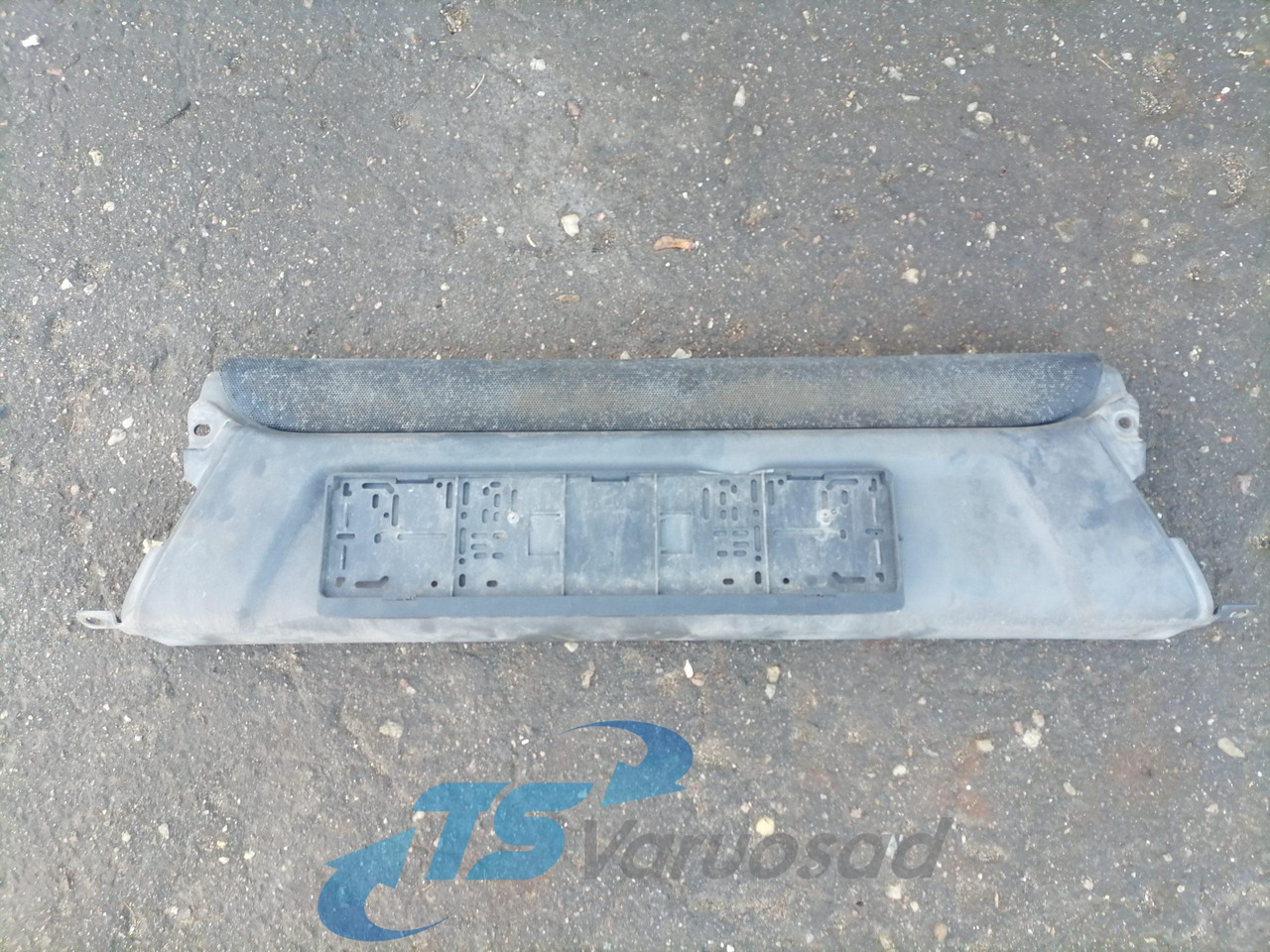Scania Bumper cover 1865181 - Bamperis kampas - Sunkvežimis: foto 1 Scania Bumper cover 1865181 - Bamperis kampas - Sunkvežimis: foto 1