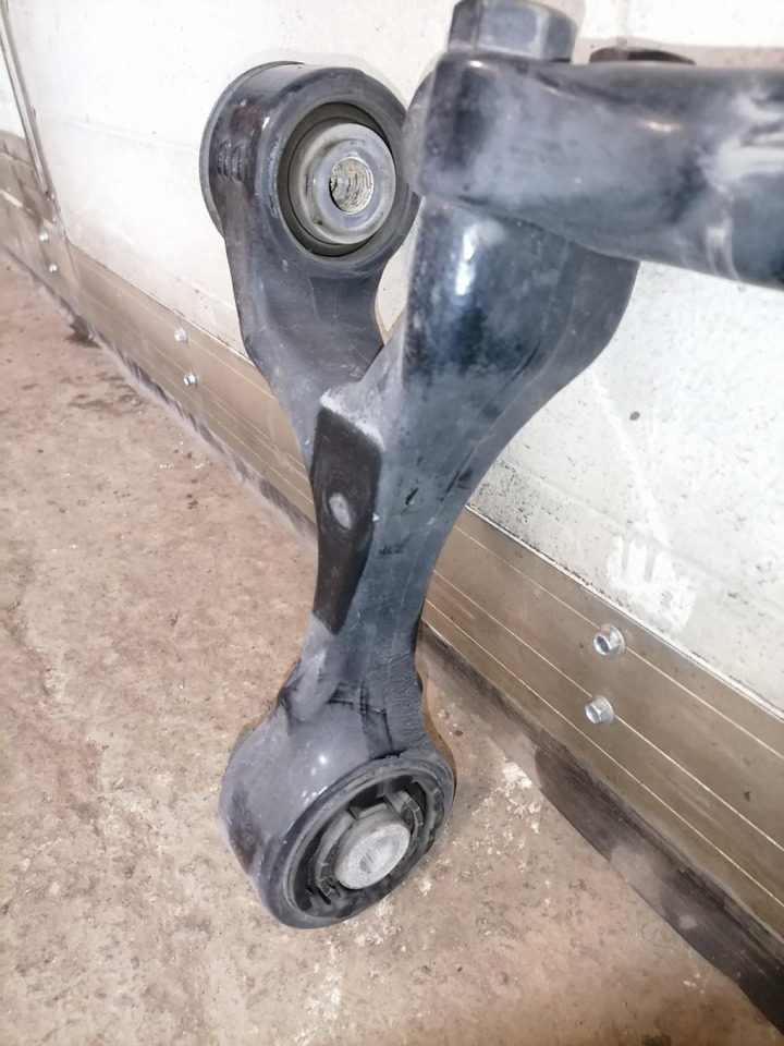 Scania Cab anti-roll bar 2720975 - Kabinos pakaba - Sunkvežimis: foto 2 Scania Cab anti-roll bar 2720975 - Kabinos pakaba - Sunkvežimis: foto 2