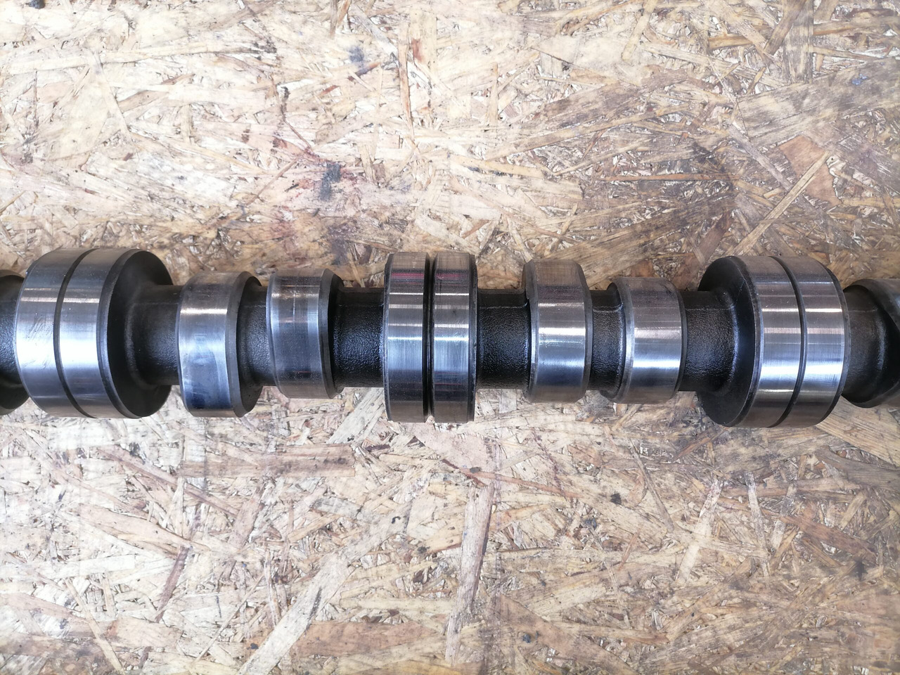 Scania Camshaft 1748794 - Paskirstymo velenas - Sunkvežimis: foto 5 Scania Camshaft 1748794 - Paskirstymo velenas - Sunkvežimis: foto 5