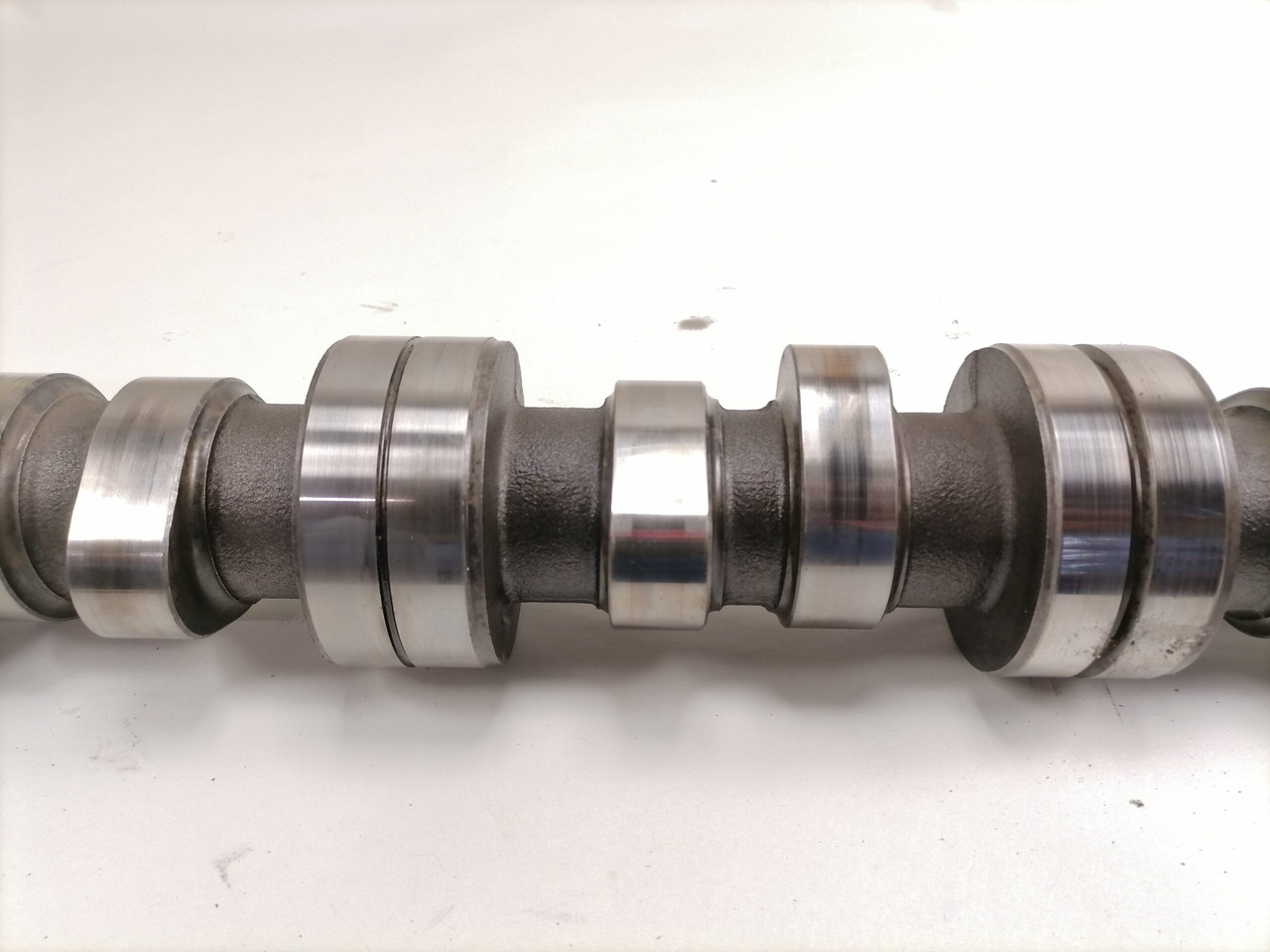 Scania Camshaft 1748794 - Paskirstymo velenas - Sunkvežimis: foto 4 Scania Camshaft 1748794 - Paskirstymo velenas - Sunkvežimis: foto 4