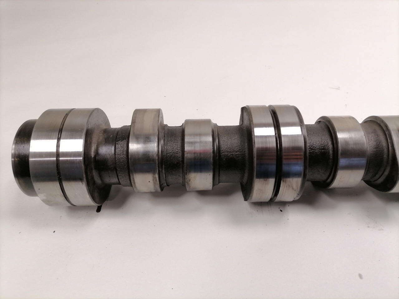 Scania Camshaft 1748794 - Paskirstymo velenas - Sunkvežimis: foto 3 Scania Camshaft 1748794 - Paskirstymo velenas - Sunkvežimis: foto 3
