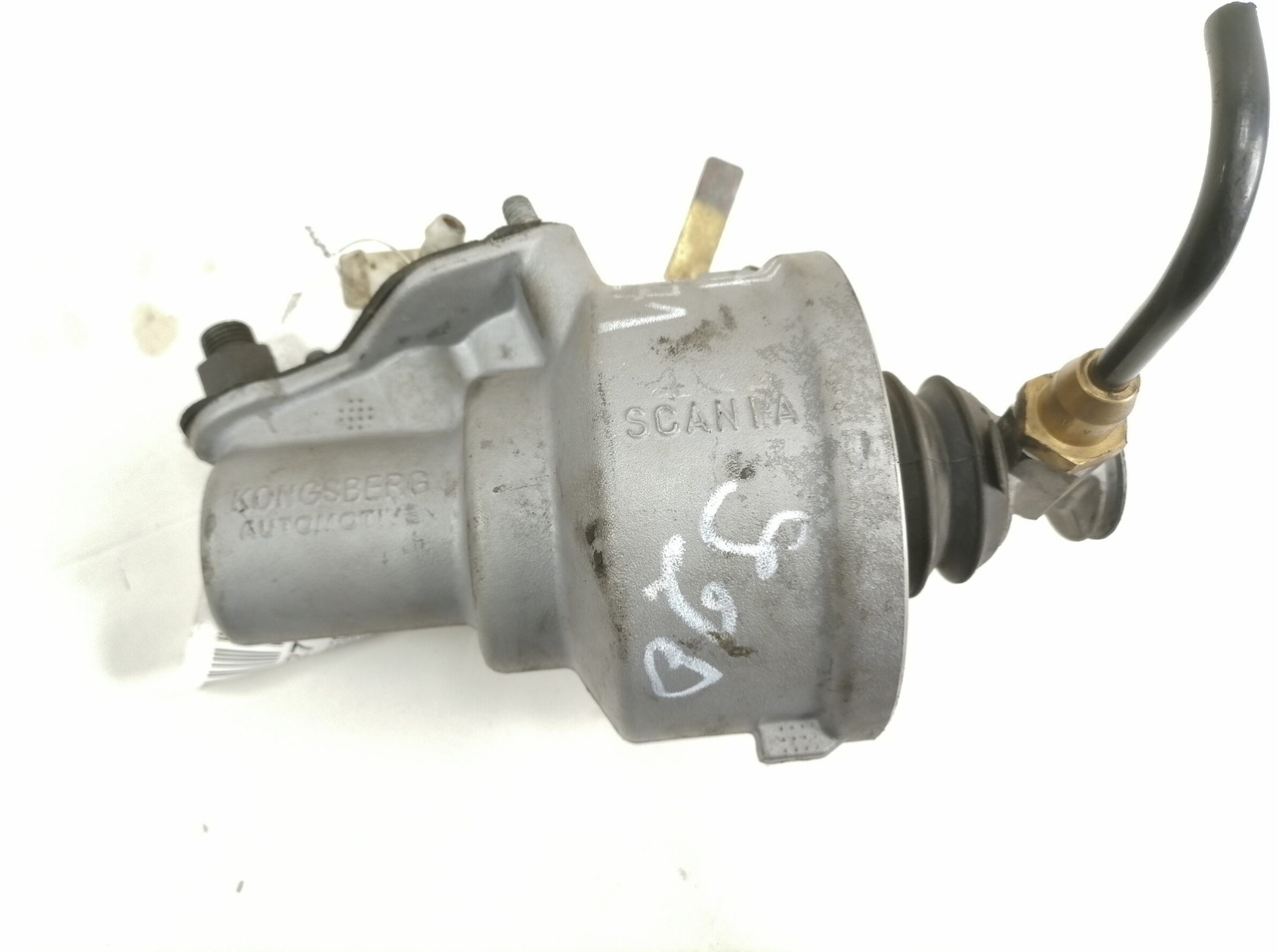 Scania Clutch control 1513717 - Sankaba ir dalys - Sunkvežimis: foto 5 Scania Clutch control 1513717 - Sankaba ir dalys - Sunkvežimis: foto 5