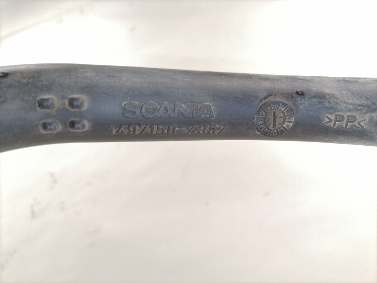 Scania Compressor air pipe 1745460 - Kompresorius - Sunkvežimis: foto 4 Scania Compressor air pipe 1745460 - Kompresorius - Sunkvežimis: foto 4