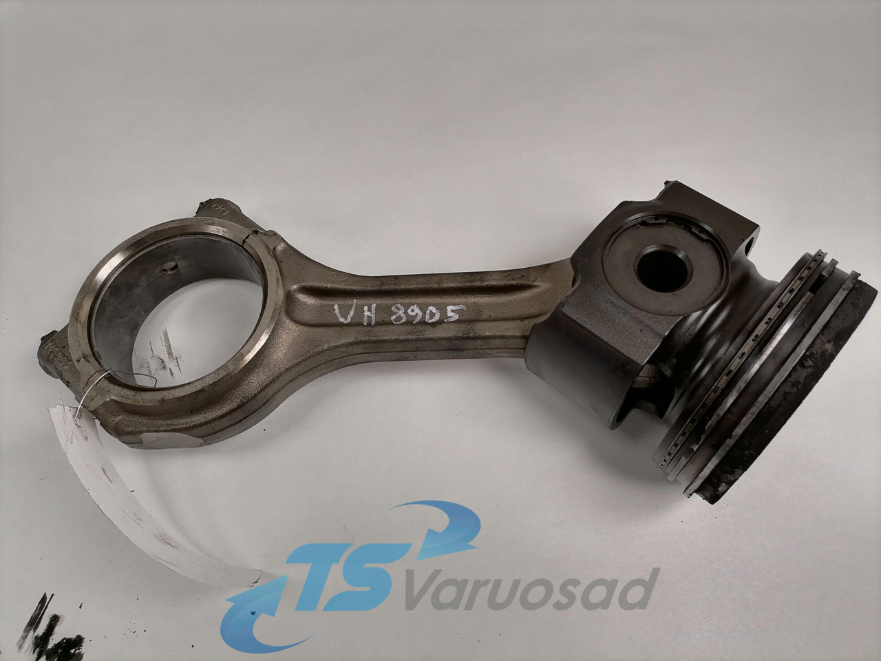 Scania Connecting rod + piston 2190306 - Stūmokliai/ Žiedai/ Įvorės - Sunkvežimis: foto 3 Scania Connecting rod + piston 2190306 - Stūmokliai/ Žiedai/ Įvorės - Sunkvežimis: foto 3