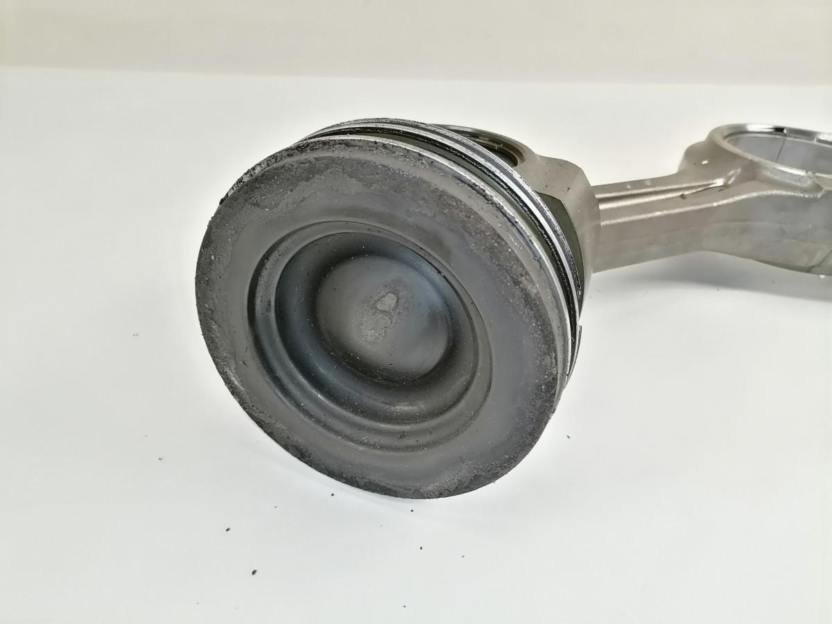 Scania Connecting rod + piston 2428219 - Stūmokliai/ Žiedai/ Įvorės - Sunkvežimis: foto 4 Scania Connecting rod + piston 2428219 - Stūmokliai/ Žiedai/ Įvorės - Sunkvežimis: foto 4