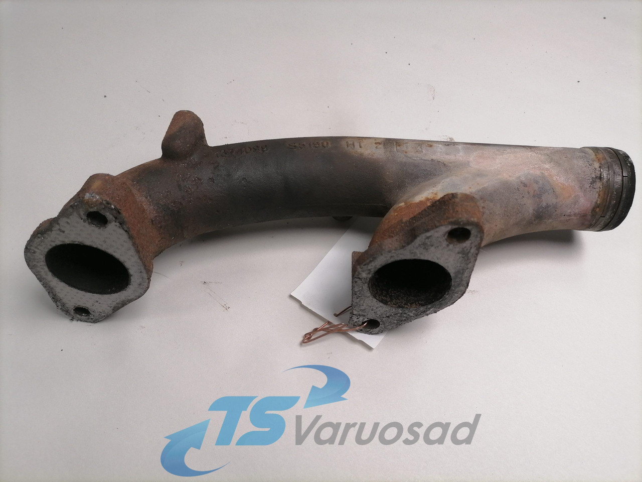 Scania Exhaust mainfold 1374099 - Išmetimo kolektorius - Sunkvežimis: foto 2 Scania Exhaust mainfold 1374099 - Išmetimo kolektorius - Sunkvežimis: foto 2