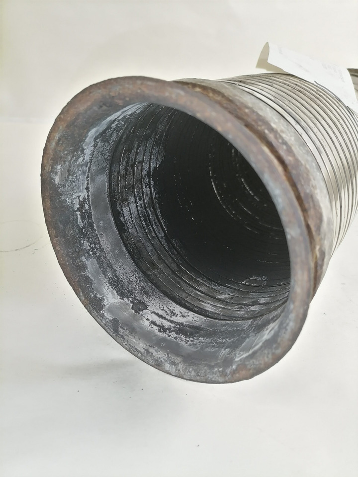 Scania Exhaust pipe 1726289 - Duslintuvas - Sunkvežimis: foto 2 Scania Exhaust pipe 1726289 - Duslintuvas - Sunkvežimis: foto 2