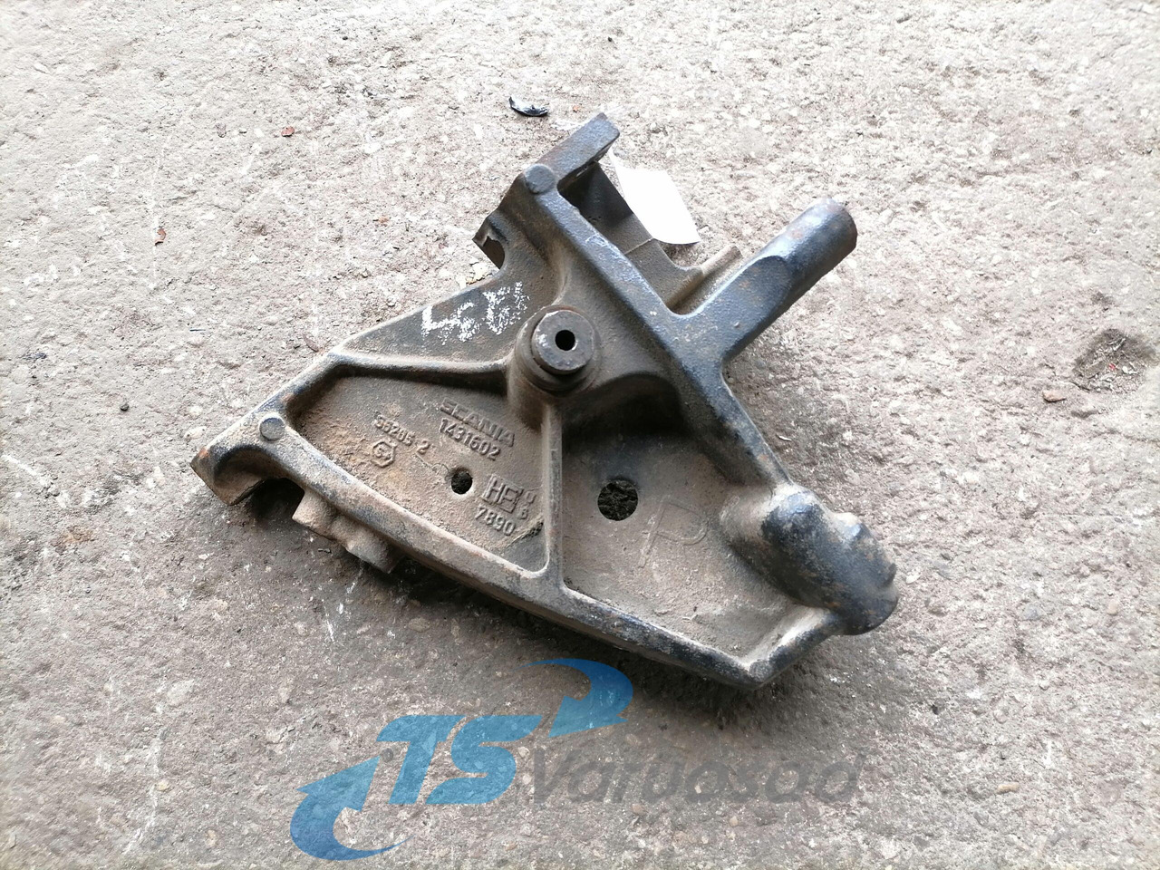 Scania Front bumper carrier 1431602 - Bamperis - Sunkvežimis: foto 1 Scania Front bumper carrier 1431602 - Bamperis - Sunkvežimis: foto 1