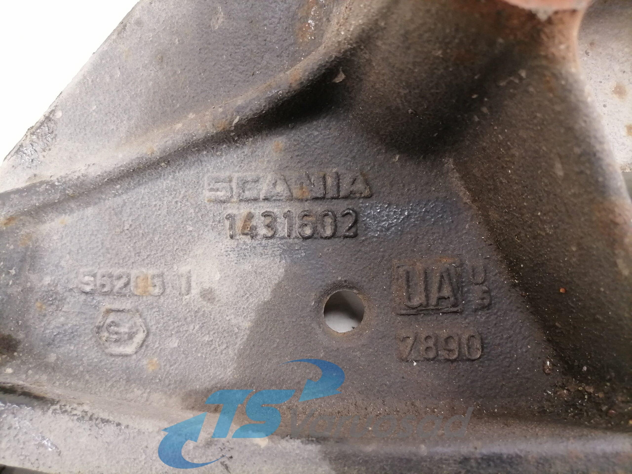 Scania Front bumper carrier 1431602 - Bamperis - Sunkvežimis: foto 2 Scania Front bumper carrier 1431602 - Bamperis - Sunkvežimis: foto 2