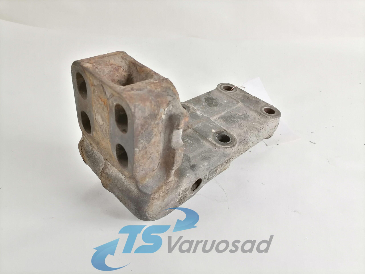 Scania Gearbox bracket 1404300 - Pavarų dėžė ir dalys - Sunkvežimis: foto 3 Scania Gearbox bracket 1404300 - Pavarų dėžė ir dalys - Sunkvežimis: foto 3