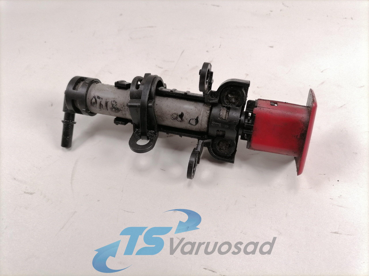 Scania Headlight washer system 1883638 - Valytuvas - Sunkvežimis: foto 3 Scania Headlight washer system 1883638 - Valytuvas - Sunkvežimis: foto 3
