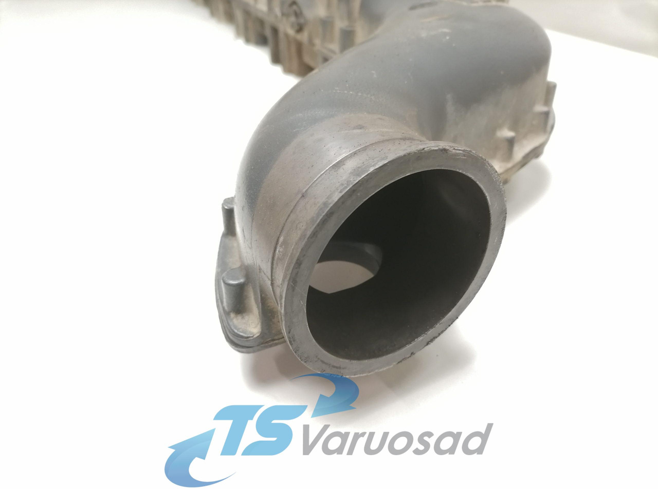 Scania Intake mainfold 1493717 - Įsiurbimo kolektorius - Sunkvežimis: foto 3 Scania Intake mainfold 1493717 - Įsiurbimo kolektorius - Sunkvežimis: foto 3