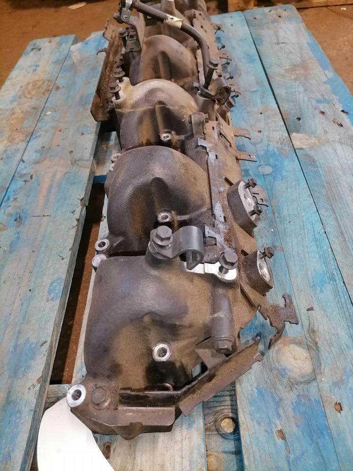 Scania Intake mainfold 2360430 - Įsiurbimo kolektorius - Sunkvežimis: foto 2 Scania Intake mainfold 2360430 - Įsiurbimo kolektorius - Sunkvežimis: foto 2