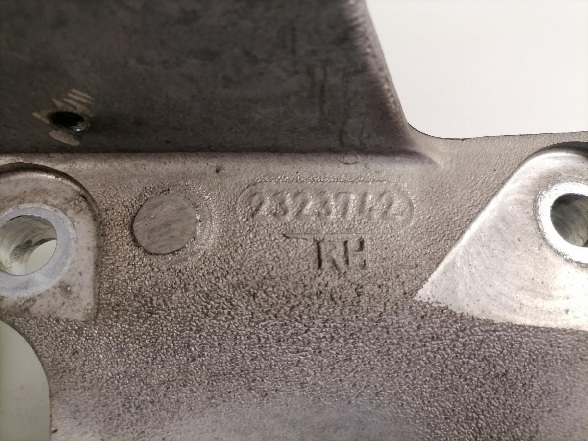 Scania Kabiini õhkpadja kandur 2323742 - Kabinos pakaba - Sunkvežimis: foto 3 Scania Kabiini õhkpadja kandur 2323742 - Kabinos pakaba - Sunkvežimis: foto 3