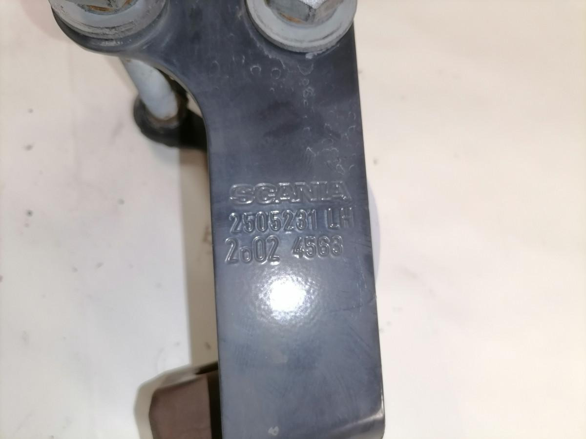 Scania Kabiini õhkpadja kandur 2505231 - Kabinos pakaba - Sunkvežimis: foto 5 Scania Kabiini õhkpadja kandur 2505231 - Kabinos pakaba - Sunkvežimis: foto 5