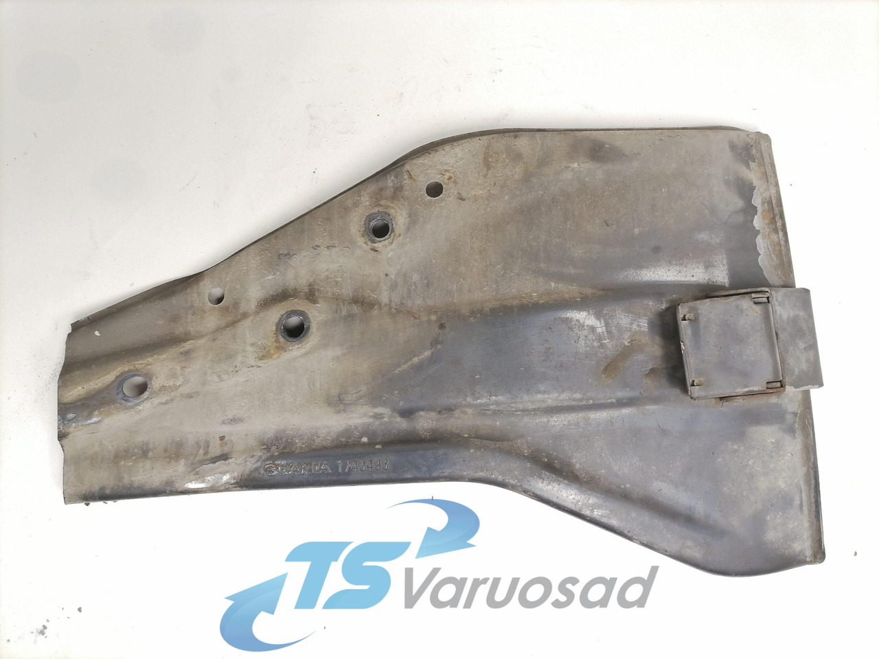 Scania Mudguard bracket 1743493 - Universali dalis - Sunkvežimis: foto 1 Scania Mudguard bracket 1743493 - Universali dalis - Sunkvežimis: foto 1
