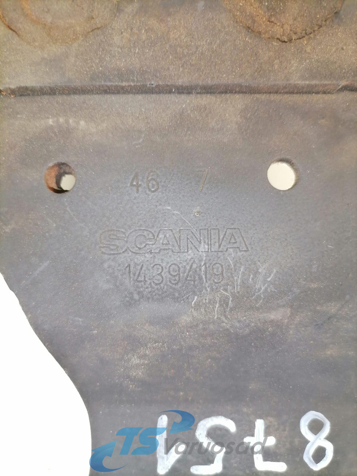 Scania Muffler carrier 1439419 - Duslintuvas - Sunkvežimis: foto 4 Scania Muffler carrier 1439419 - Duslintuvas - Sunkvežimis: foto 4