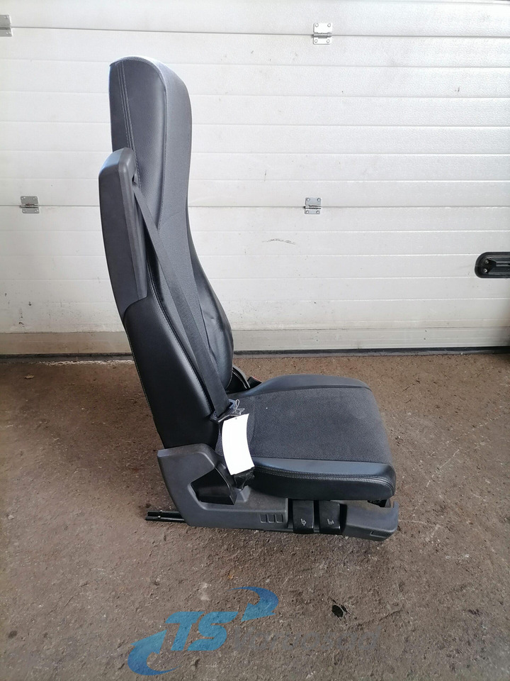 Scania Passenger seat 2189659 - Sėdynė - Sunkvežimis: foto 2 Scania Passenger seat 2189659 - Sėdynė - Sunkvežimis: foto 2