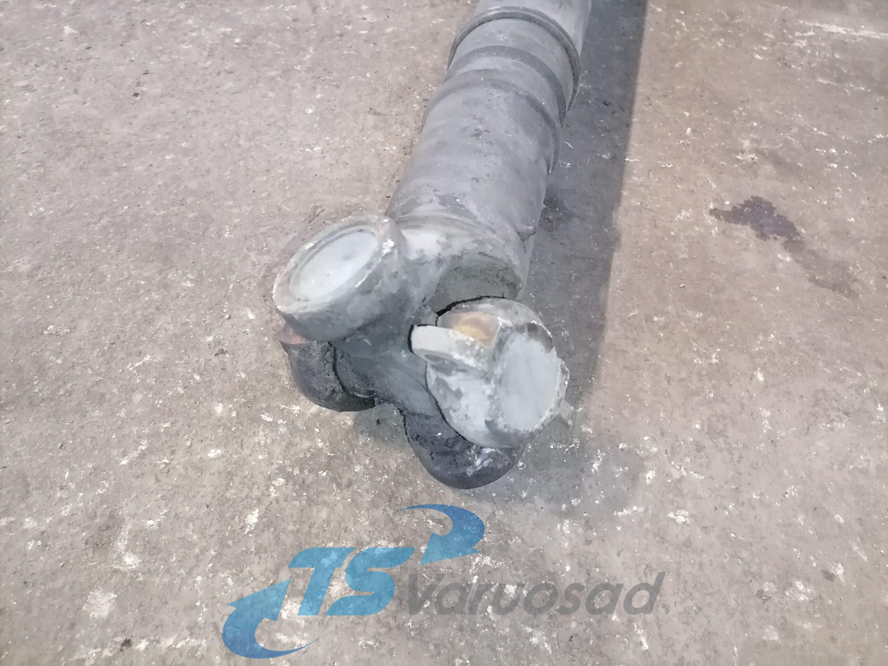 Scania Propeller shaft 1758613 - Kardanas - Sunkvežimis: foto 2 Scania Propeller shaft 1758613 - Kardanas - Sunkvežimis: foto 2