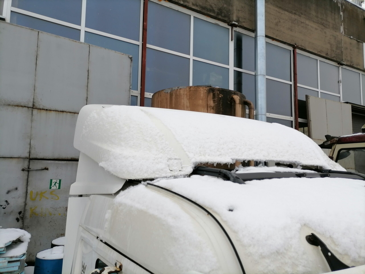 Scania Scania cab wind deflector, roof 1757973 - Aerodinamika/ Spoileris - Sunkvežimis: foto 1 Scania Scania cab wind deflector, roof 1757973 - Aerodinamika/ Spoileris - Sunkvežimis: foto 1