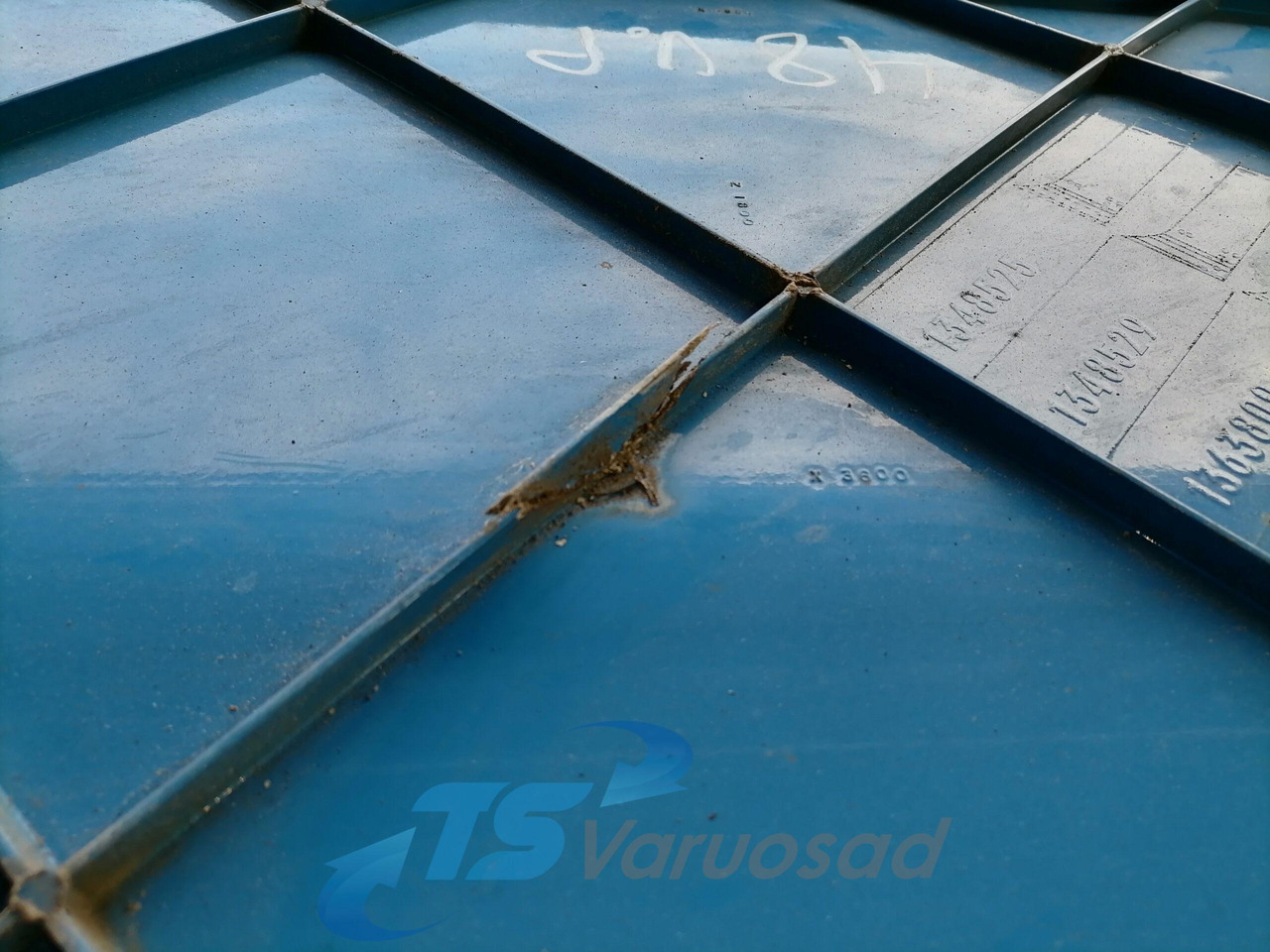 Scania Scania kabiini tuulesuunaja, vasak külg 1348521 - Aerodinamika/ Spoileris - Sunkvežimis: foto 4 Scania Scania kabiini tuulesuunaja, vasak külg 1348521 - Aerodinamika/ Spoileris - Sunkvežimis: foto 4