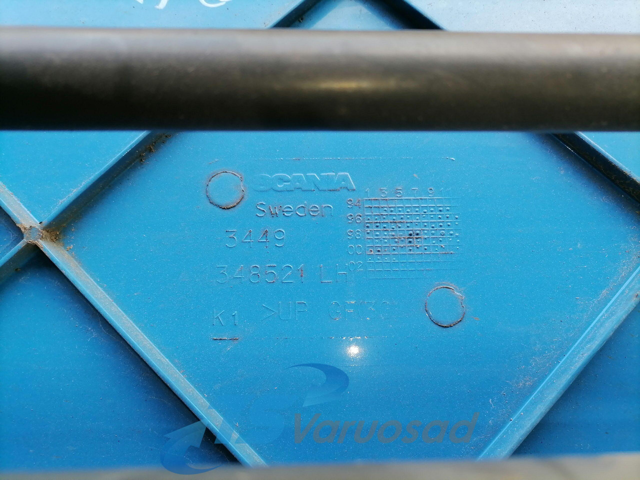 Scania Scania kabiini tuulesuunaja, vasak külg 1348521 - Aerodinamika/ Spoileris - Sunkvežimis: foto 3 Scania Scania kabiini tuulesuunaja, vasak külg 1348521 - Aerodinamika/ Spoileris - Sunkvežimis: foto 3