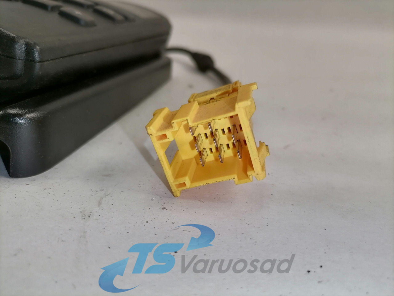Scania Switch, heater 2277969 - Šildymas/ Ventiliacija - Sunkvežimis: foto 3 Scania Switch, heater 2277969 - Šildymas/ Ventiliacija - Sunkvežimis: foto 3