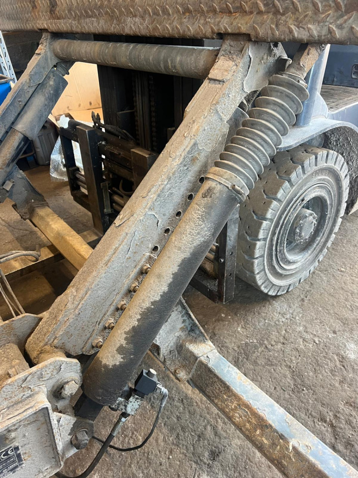 Universali dalis - Sunkvežimis Scania Tagaluuktõstuk, ZEPRO BZ20-152S BZ20152S: foto 6