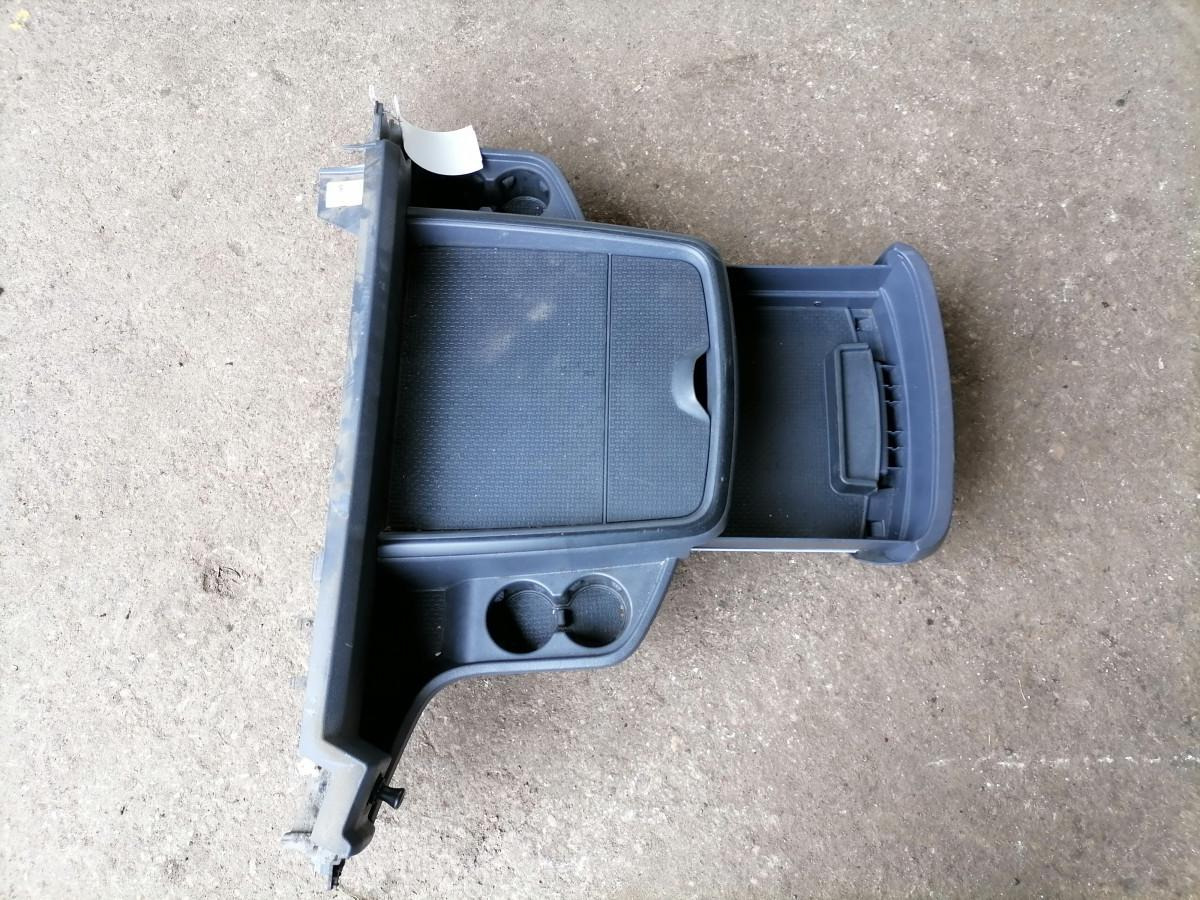 Scania Tool box 1942220 - Universali dalis - Sunkvežimis: foto 3 Scania Tool box 1942220 - Universali dalis - Sunkvežimis: foto 3